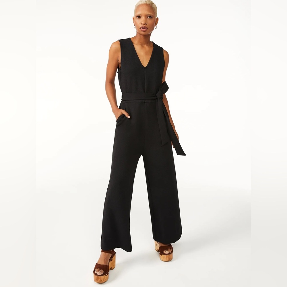 Elegant Black Sleeveless Jumpsuit